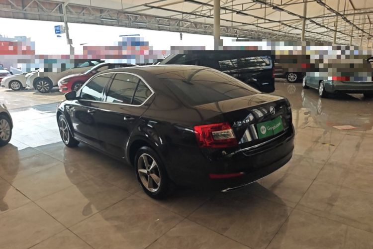 Used Skoda Octavia 2016 1.6L Manual Smart Drive Version Rear Left 45 Deg