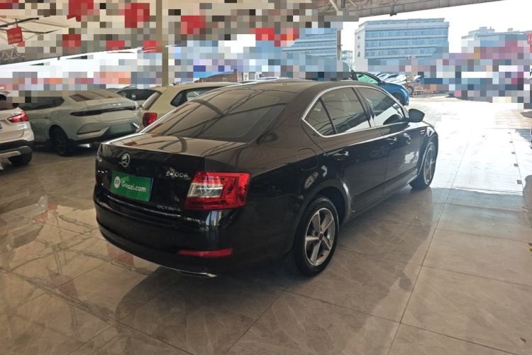 Used Skoda Octavia 2016 1.6L Manual Smart Drive Version Rear Right 45 Deg