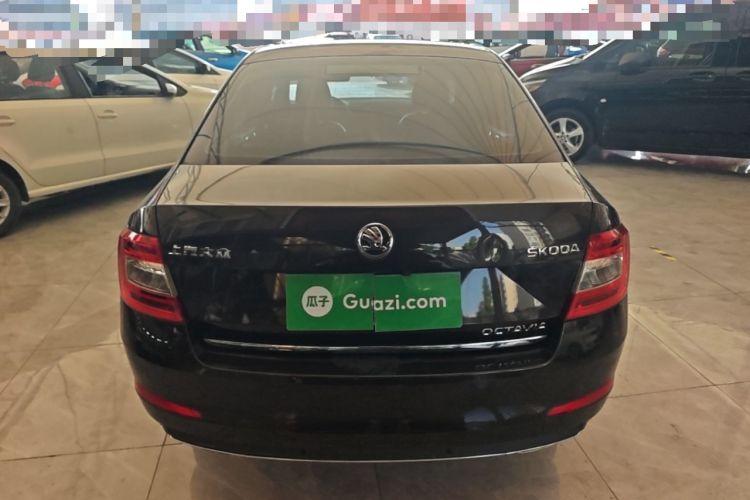 Used Skoda Octavia 2016 1.6L Manual Smart Drive Version Rear