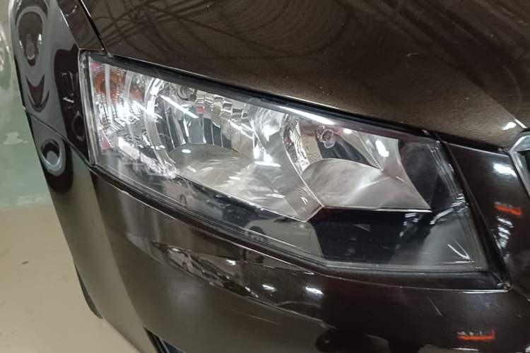 Used Skoda Octavia 2016 1.6L Automatic Chuanxing Edition Right Front Headlight