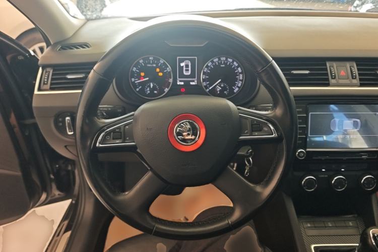 Used Skoda Octavia 2016 1.6L Manual Smart Drive Version Steering Wheel
