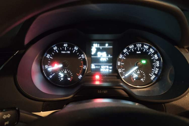 Used Skoda Octavia 2016 1.6L Automatic Chuanxing Edition Instrument Cluster