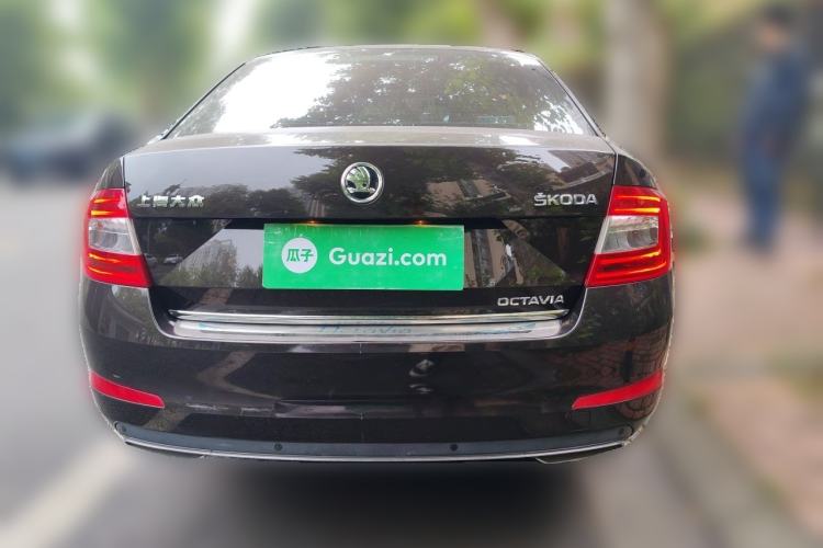 Used Skoda Octavia 2016 1.6L Automatic Smart Drive Edition Rear