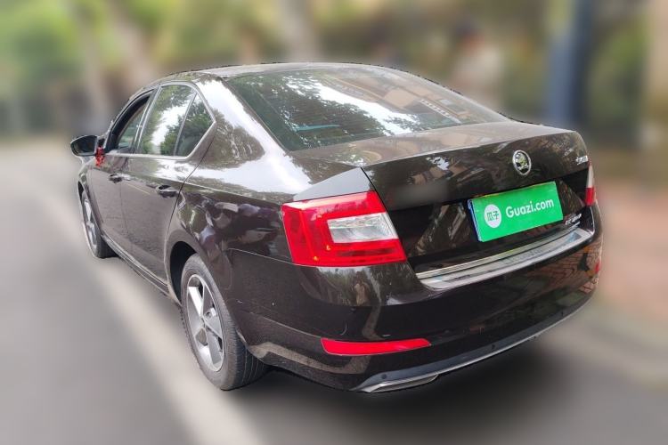 Used Skoda Octavia 2016 1.6L Automatic Smart Drive Edition Rear Left 45 Deg