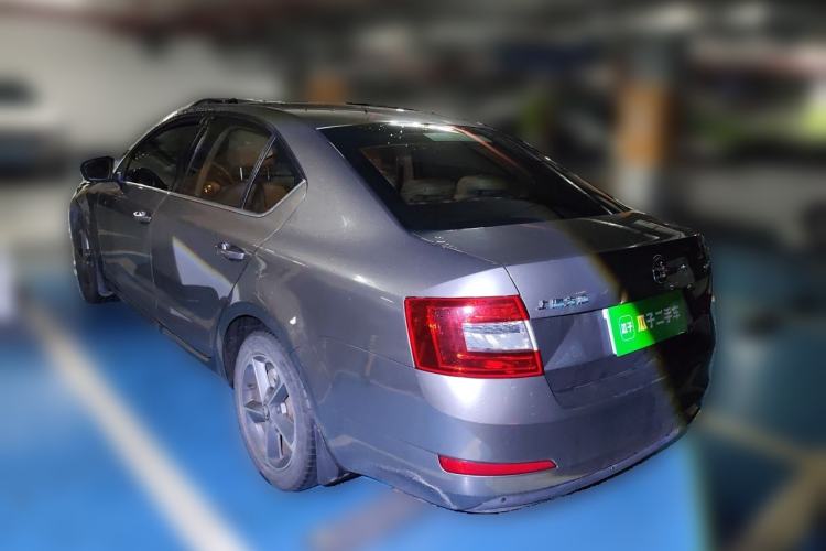 Used Skoda Octavia 2016 1.6L Automatic Chuanxing Edition Rear Left 45 Deg
