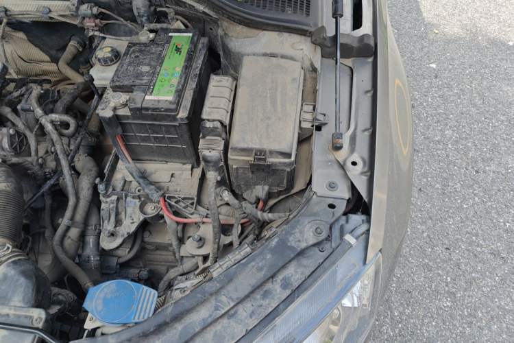 Used Skoda Octavia 2016 1.6L Automatic Chuanxing Edition Engine Bay Left