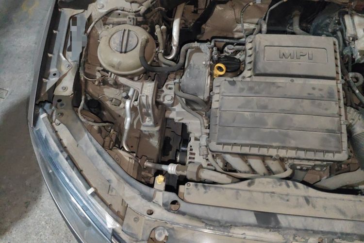 Used Skoda Octavia 2016 1.6L Automatic Chuanxing Edition Engine Bay Right