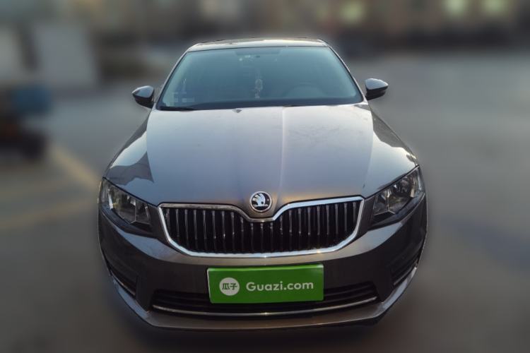 Used Skoda Octavia 2016 1.6L Automatic Smart Drive Edition Exterior 1