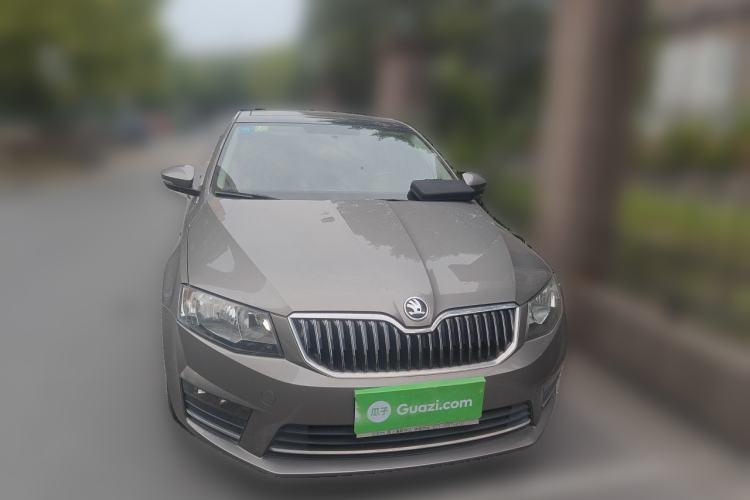 Used Skoda Octavia 2016 1.6L Automatic Smart Drive Edition Front
