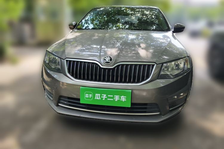 Used Skoda Octavia 2016 1.6L Automatic Smart Drive Edition Front