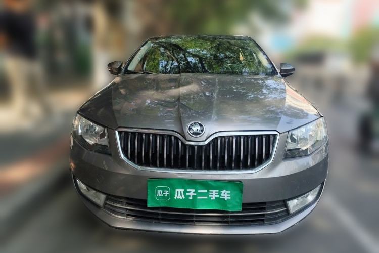 Used Skoda Octavia 2016 1.6L Manual Smart Drive Version Front