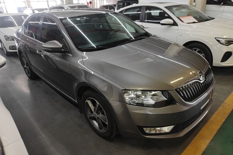 Used Skoda Octavia 2016 1.6L Manual Trend Edition Front Right 45 Deg