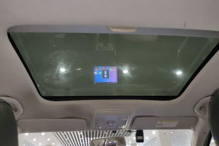 Used Skoda Octavia 2016 1.6L Manual Smart Drive Version Headliner