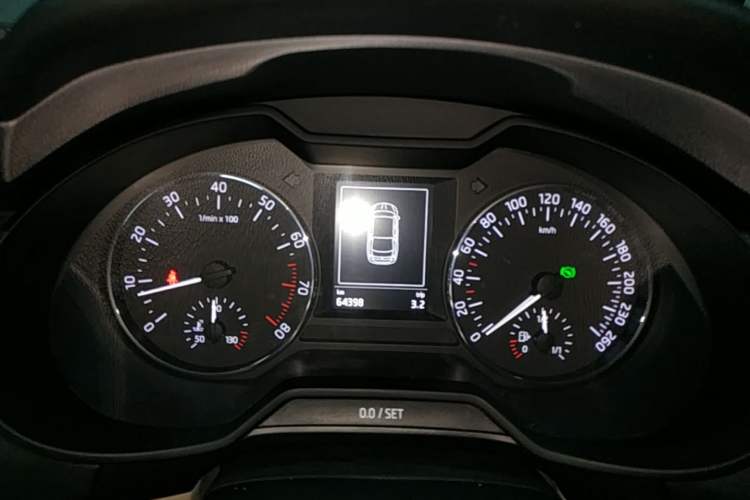 Used Skoda Octavia 2016 1.6L Automatic Smart Drive Edition Instrument Cluster