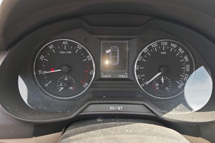 Used Skoda Octavia 2016 1.6L Automatic Smart Drive Edition Instrument Cluster