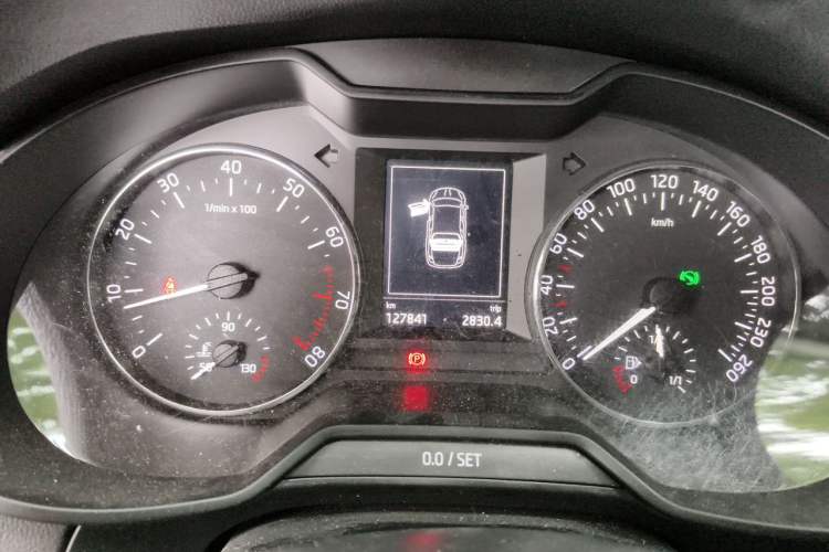 Used Skoda Octavia 2016 1.6L Automatic Smart Drive Edition Instrument Cluster