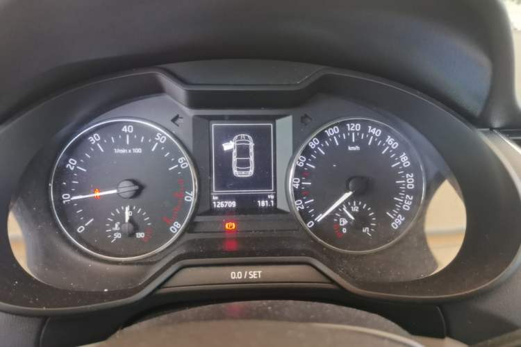 Used Skoda Octavia 2016 TSI280 DSG Smart Drive Edition Instrument Cluster