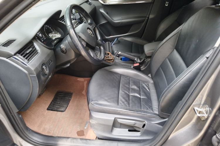 Used Skoda Octavia 2016 1.6L Automatic Chuanxing Edition Left Front Seat