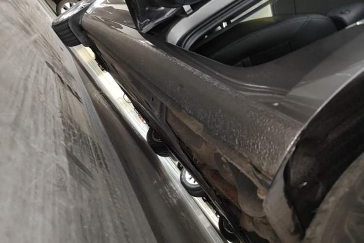 Used Skoda Octavia 2016 1.6L Manual Trend Edition Left Side Sill