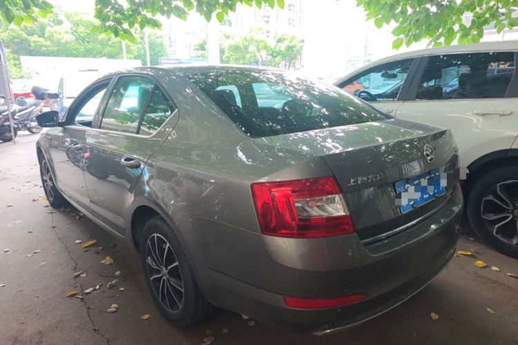 Used Skoda Octavia 2016 1.6L Automatic Smart Drive Edition Rear Left 45 Deg