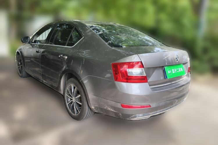 Used Skoda Octavia 2016 1.6L Automatic Smart Drive Edition Rear Left 45 Deg