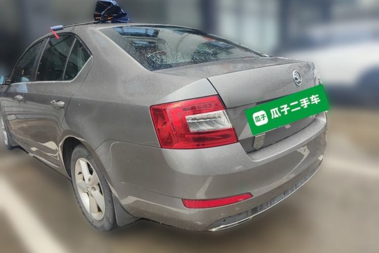 Used Skoda Octavia 2016 1.6L Automatic Chuanxing Edition Rear Left 45 Deg