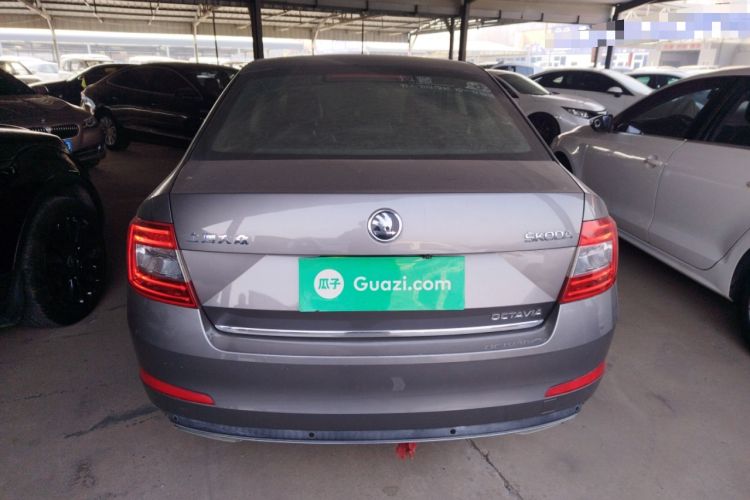 Used Skoda Octavia 2016 1.6L Automatic Smart Drive Edition Rear
