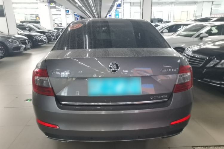 Used Skoda Octavia 2016 1.6L Automatic Smart Drive Edition Rear