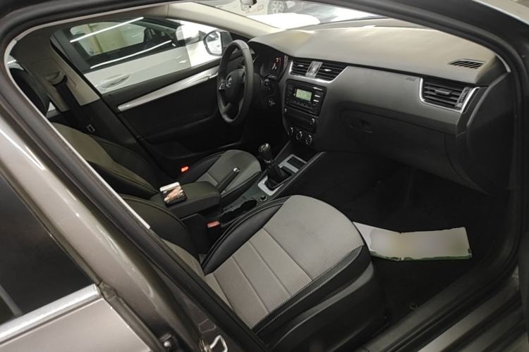 Used Skoda Octavia 2016 1.6L Manual Trend Edition Right Front Seat