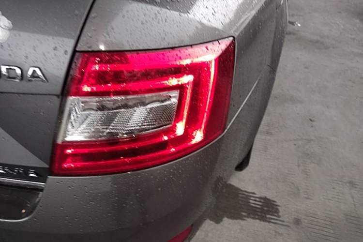 Used Skoda Octavia 2016 1.6L Automatic Chuanxing Edition Right Rear Taillight