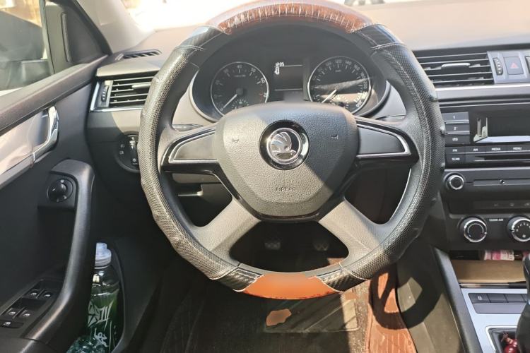 Used Skoda Octavia 2016 1.6L Manual Trend Edition Steering Wheel