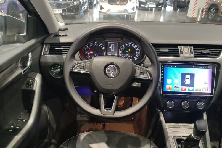 Used Skoda Octavia 2016 1.6L Manual Smart Drive Version Steering Wheel