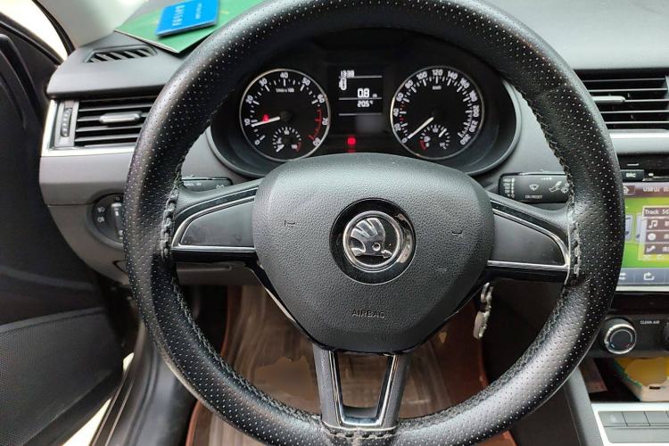 Used Skoda Octavia 2016 1.6L Manual Trend Edition Steering Wheel