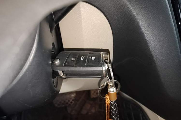 Used Skoda Octavia 2016 1.6L Automatic Chuanxing Edition Vehicle Key