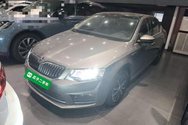 Used Skoda Octavia 2016 1.6L Manual Smart Drive Version