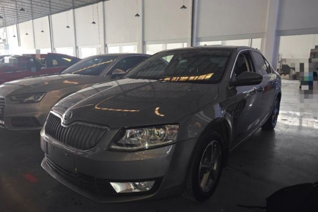 Skoda Octavia 2016 1.6L Automatic Chuanxing Edition d’occasion