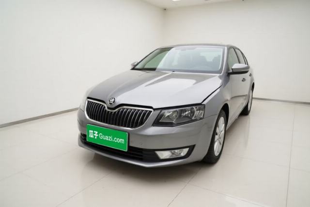Skoda Octavia 2016 1.6L Automatic Chuanxing Edition usata