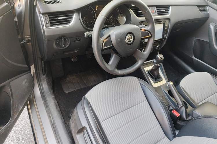 Used Skoda Octavia 2016 1.6L Manual Trend Edition Driver Seat