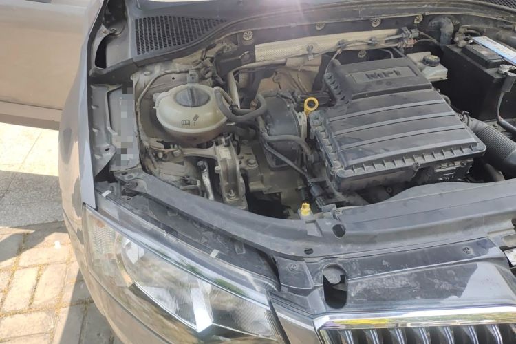 Used Skoda Octavia 2016 1.6L Manual Trend Edition Engine Bay Right
