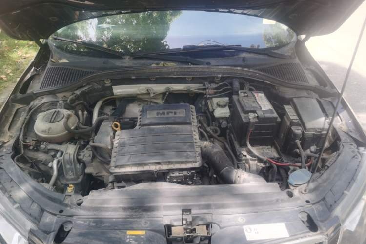 Used Skoda Octavia 2016 1.6L Automatic Smart Drive Edition Engine Bay