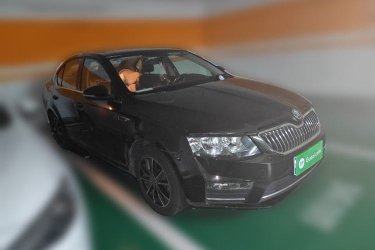 Used Skoda Octavia 2016 1.6L Automatic Smart Drive Edition Front Right 45 Deg