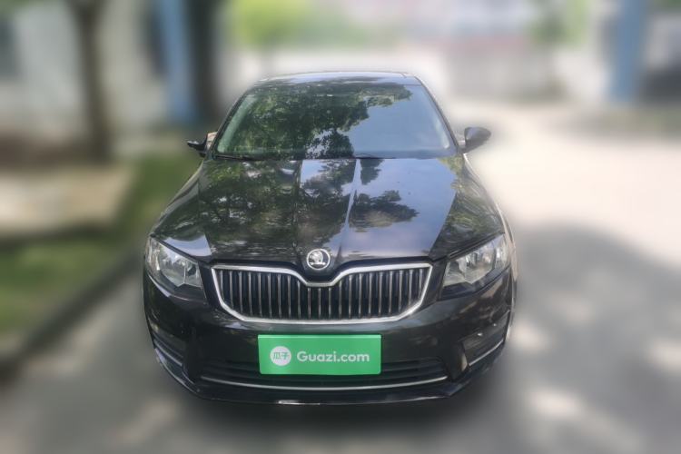 Used Skoda Octavia 2016 1.6L Automatic Smart Drive Edition Front