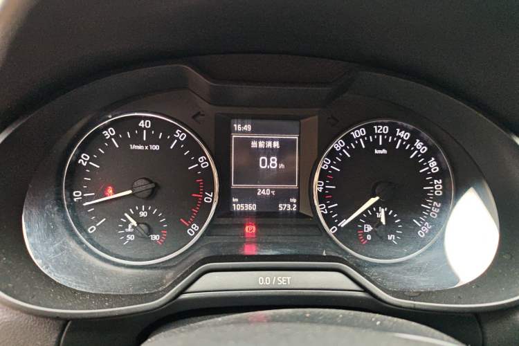 Used Skoda Octavia 2016 1.6L Manual Smart Drive Version Instrument Cluster