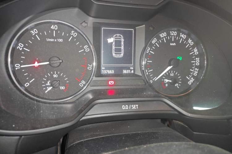 Used Skoda Octavia 2016 1.6L Automatic Smart Drive Edition Odometer Close Up