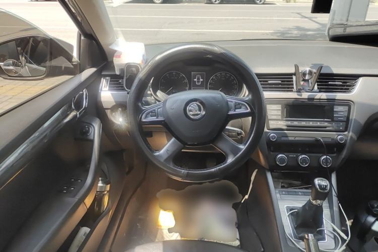 Used Skoda Octavia 2016 1.6L Manual Trend Edition Steering Wheel