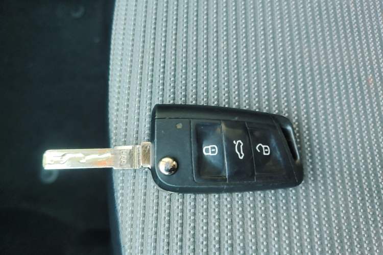 Used Skoda Octavia 2016 1.6L Manual Trend Edition Vehicle Key
