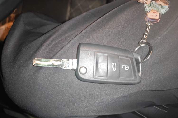 Used Skoda Octavia 2016 1.6L Automatic Smart Drive Edition Vehicle Key
