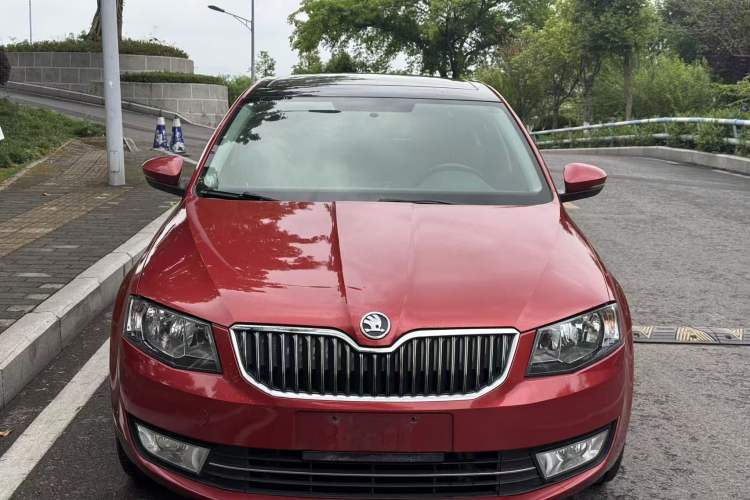 Used Skoda Octavia 2016 TSI280 DSG Smart Drive Edition Exterior 2