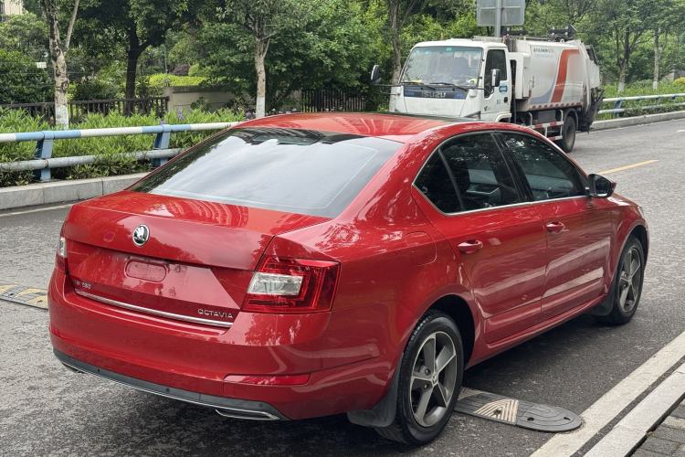 Used Skoda Octavia 2016 TSI280 DSG Smart Drive Edition Exterior 6