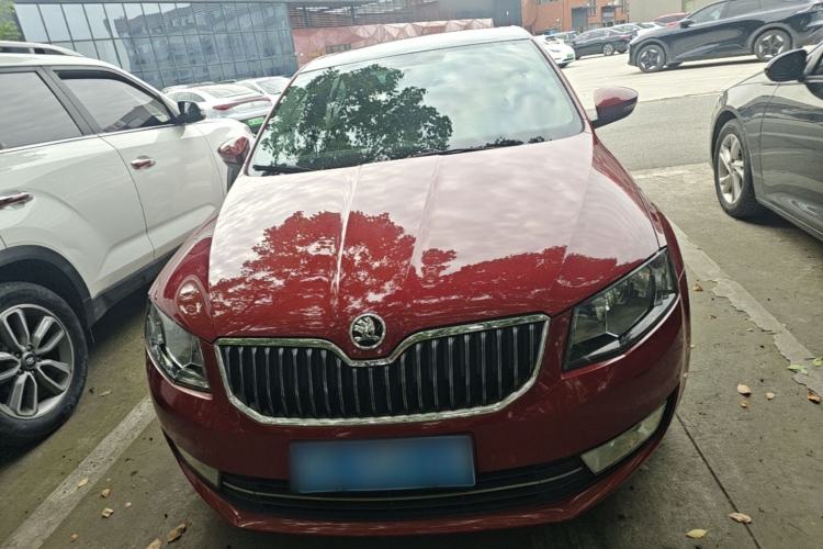 Used Skoda Octavia 2016 1.6L Automatic Smart Drive Edition Front